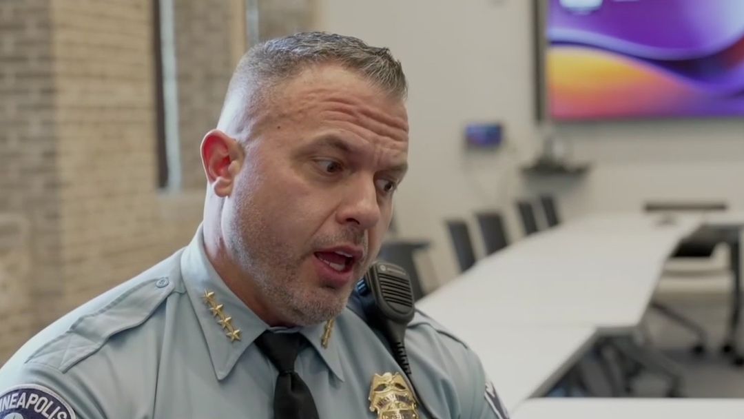 Jefe policial de Minneapolis asegura que la policía local no participa en operativos de ICE | ViX