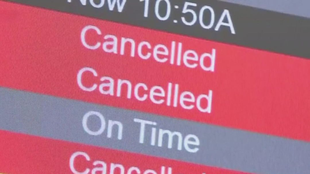 Caos aéreo por tormenta invernal: miles de vuelos cancelados en la mayor interrupción en años | ViX