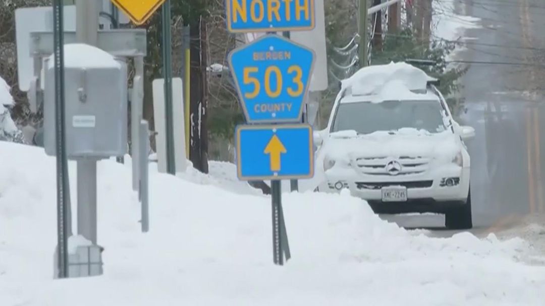 Suman 85 muertos por frío extremo en EEUU y declaran emergencia ante nueva tormenta invernal | ViX