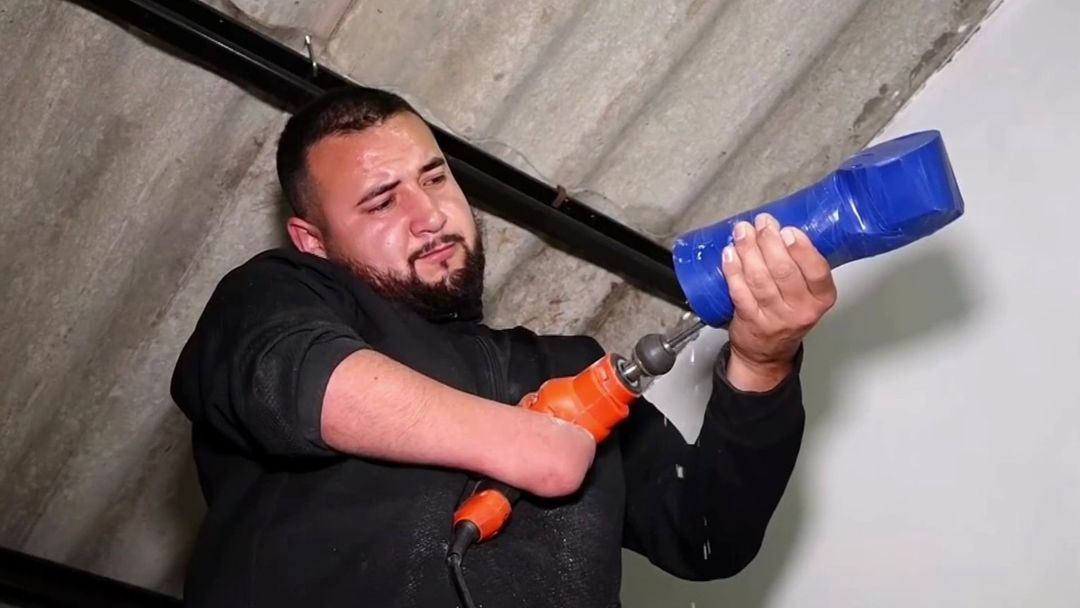 Héroe sin capa: Pedro Brito pierde la mano en accidente y ahora fabrica prótesis para la comunidad | ViX