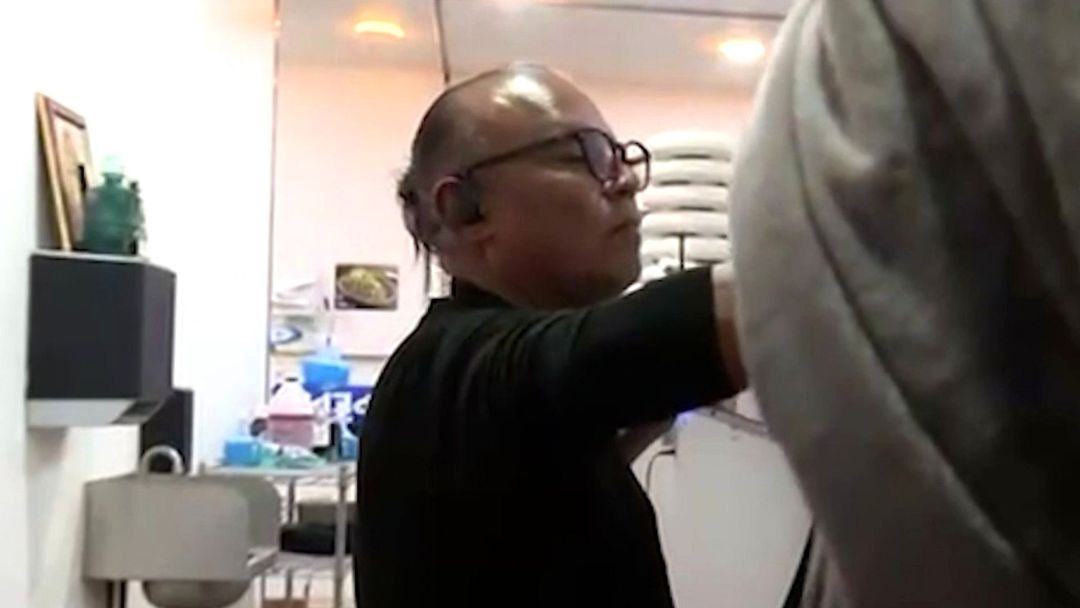 Encuentro inesperado: inmigrantes entablan amistad única al conocerse en centro de detención en California | ViX