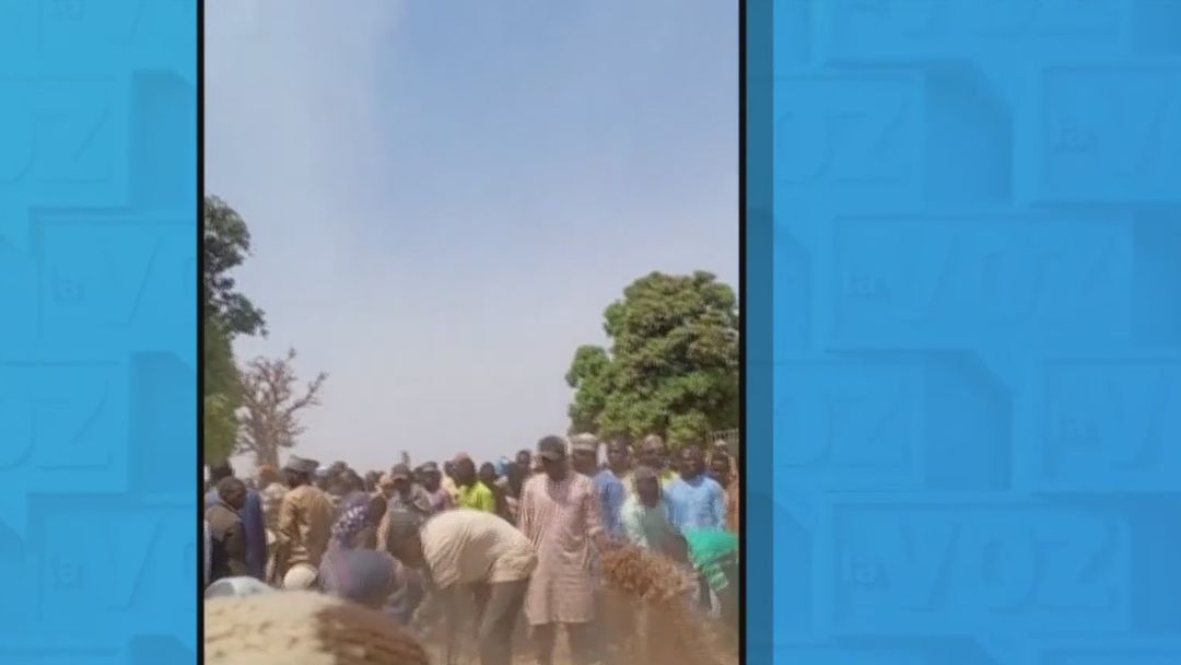 Más de 100 personas pierden la vida durante de ataques extremistas armados en aldeas de Nigeria | ViX