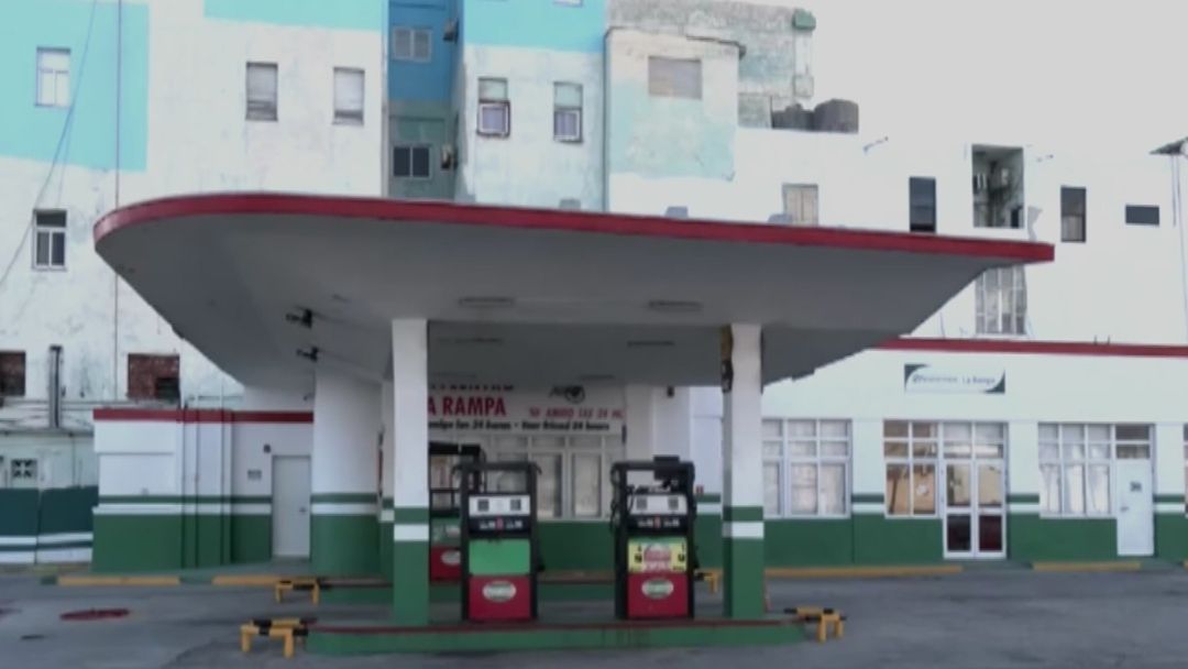 Crisis de combustible en Cuba se agrava y el régimen culpa a Estados Unidos | ViX