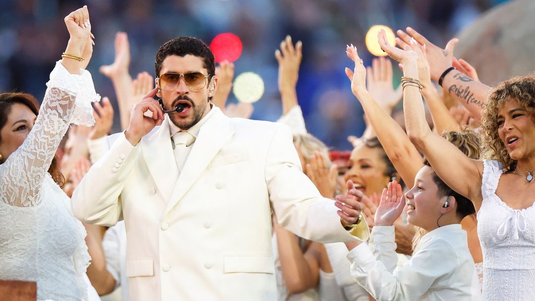 Donald Trump califica el show de Bad Bunny como uno de los peores | ViX