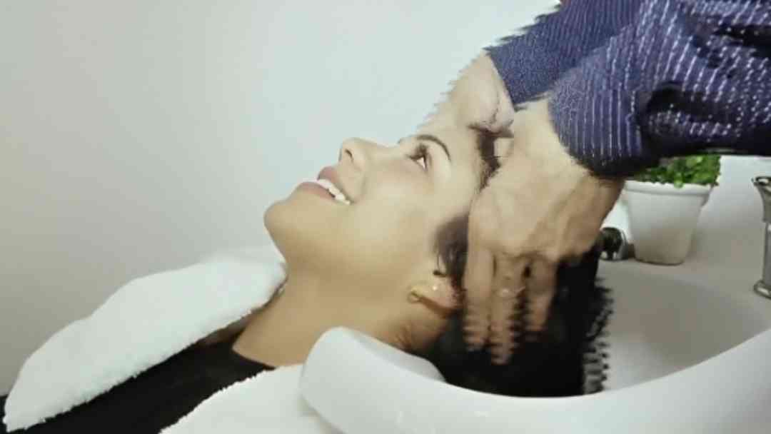 ¿Vista nublada tras ir al salón? El extraño síndrome que se vuelve viral en redes sociales | ViX