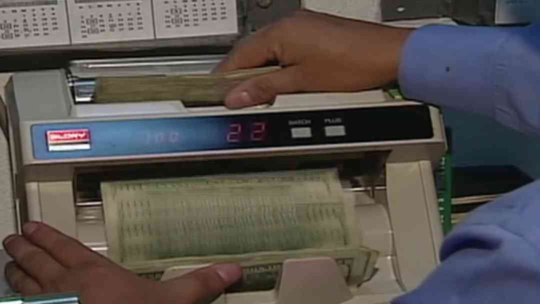 Reto Economía: ¿Cómo convertirse en agente de seguros y cuánto tiempo toma? | ViX