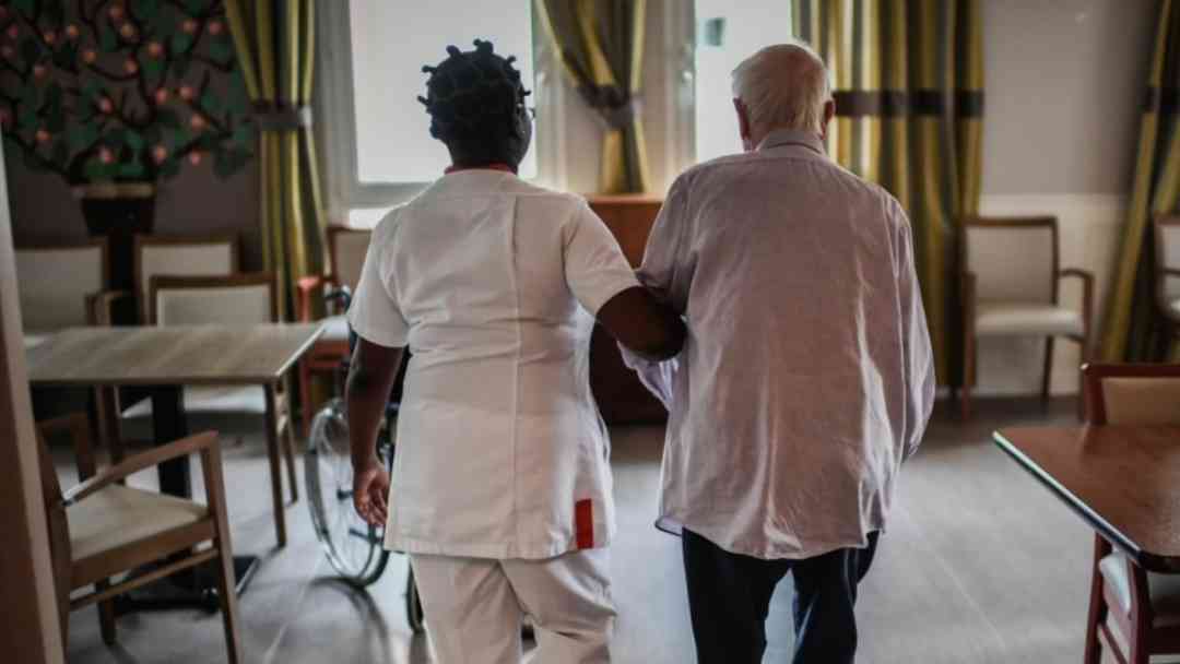 Millones de estadounidenses no ahorran lo suficiente para su retiro | ViX