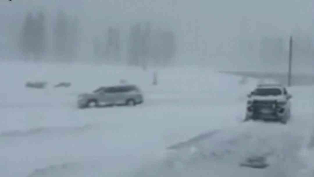 Muerte de esquiadores en California: ¿Cómo se produce una avalancha y qué se puede hacer ante este fenómeno? | ViX