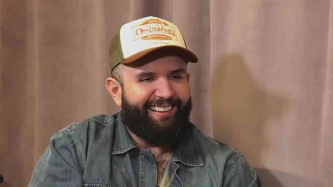 Carín León celebra 10 nominaciones a Premio Lo Nuestro | ViX