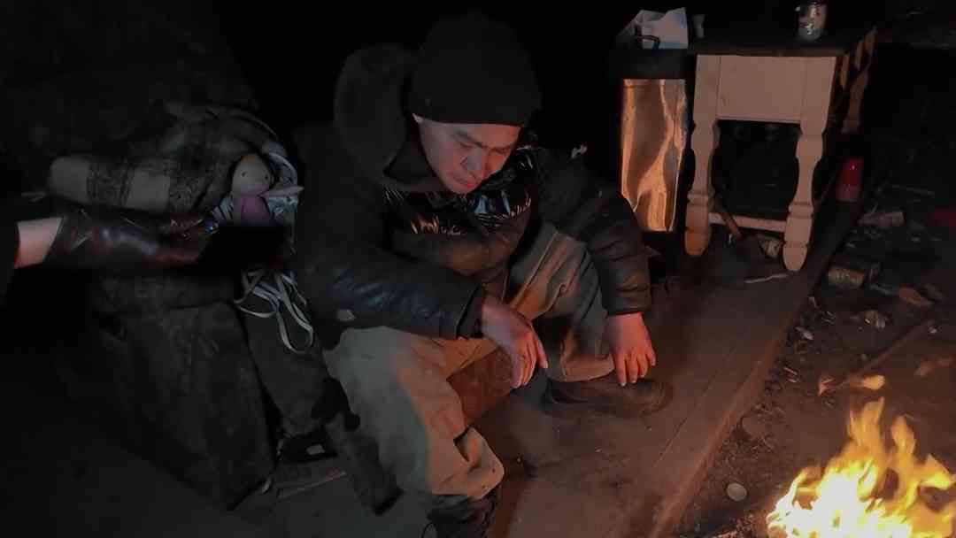 Inmigrantes sin hogar sobreviven al frío en Nueva York | ViX