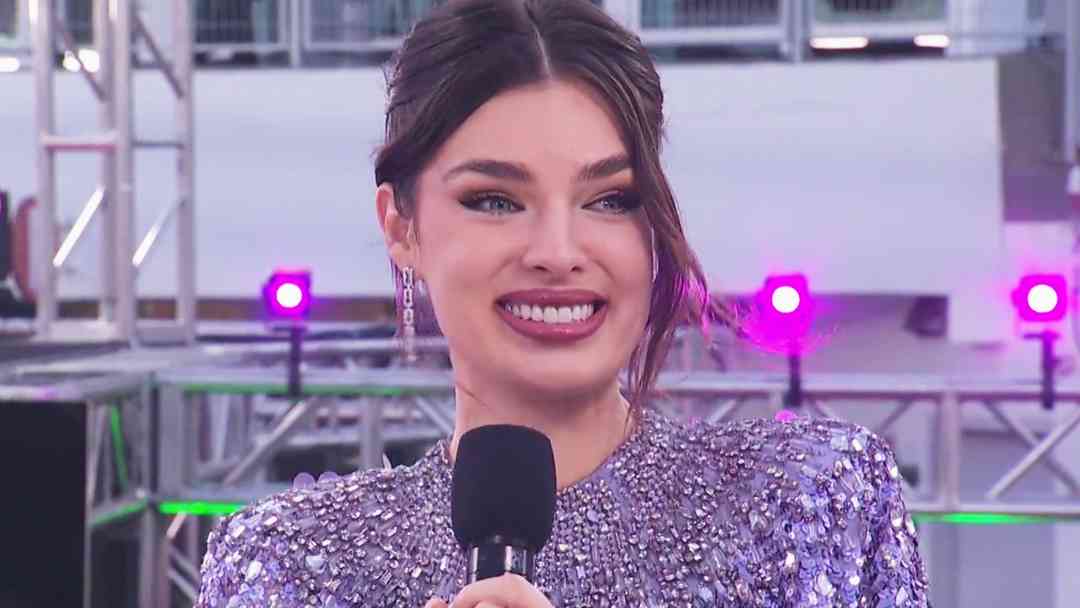 Nadia Ferreira en Premio Lo Nuestro 2026: así luce la pancita de su embarazo | ViX