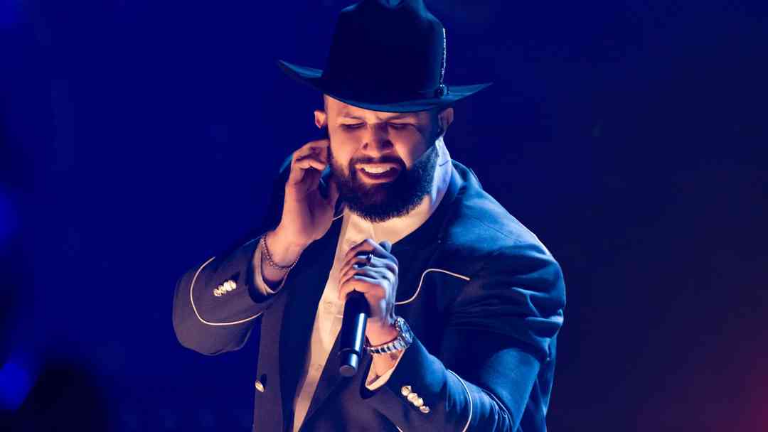 Carin León y su éxito 'Lado Frágil' | ViX