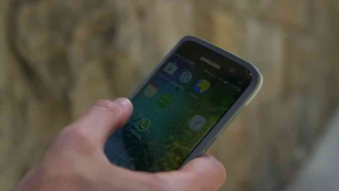 Alertan por “toque fantasma” que permite cargos sin sacar el teléfono | ViX