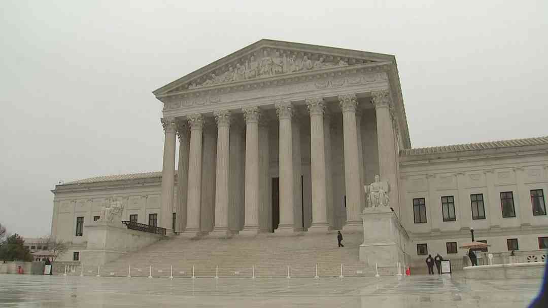 Golpe letal a estrategía de Trump: Corte Suprema anula su poder para imponer aranceles | ViX