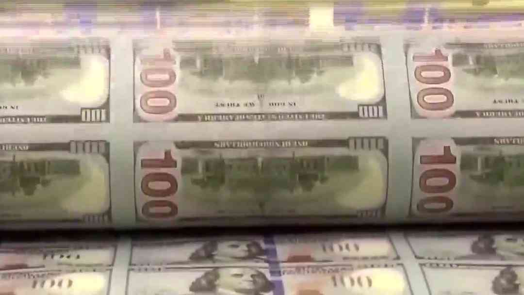 Consejos de expertos para dejar de usar las tarjetas y salir de números rojos | ViX