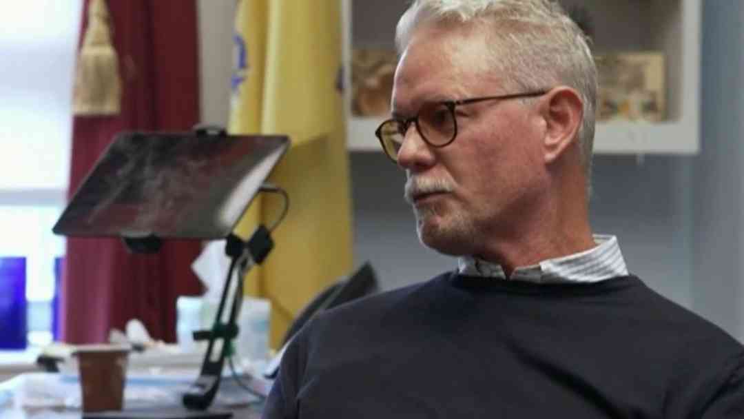 ¿La esclerosis lateral amiotrófica tiene cura? Doctor habla de la enfermedad del actor Eric Dane | ViX