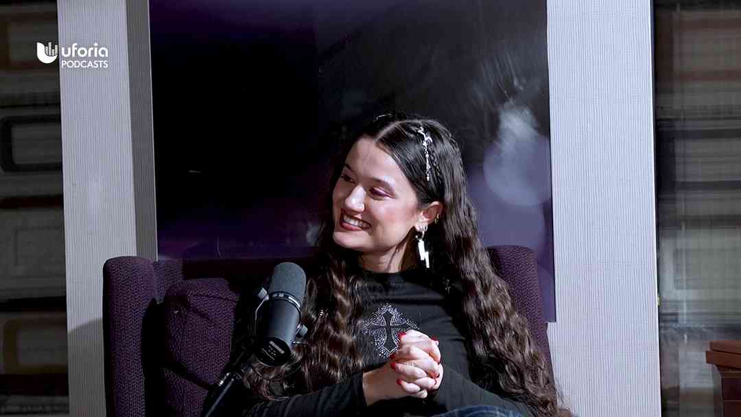 Joaquina, ganadora del Latin Grammy, revela su lucha por brillar con luz propia y superar los prejuicios sobre su apellido | ViX