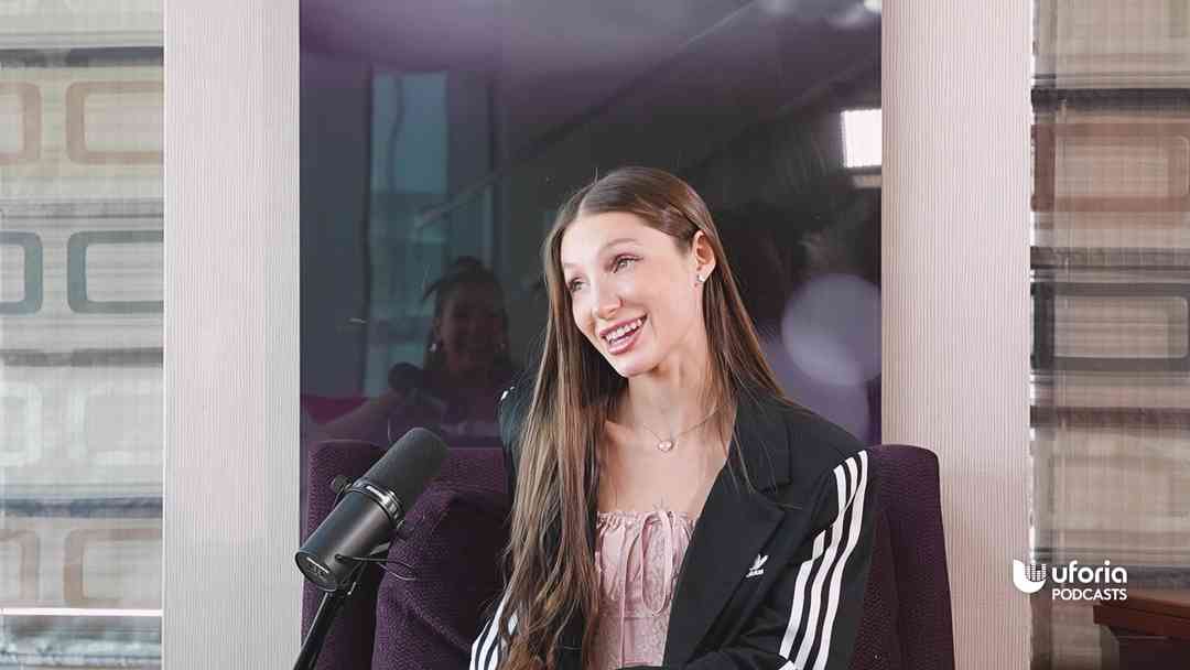 Yami Safdie revela su accidente con Laura Pausini y cómo pasó de Buenos Aires a conectar con íconos globales | ViX