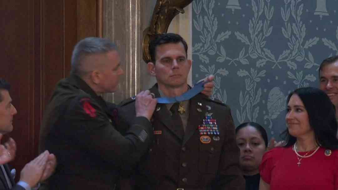 ¿Quién es Eric Slover, quien recibió Medalla de Honor y participó en operativo contra Nicolás Maduro? | ViX