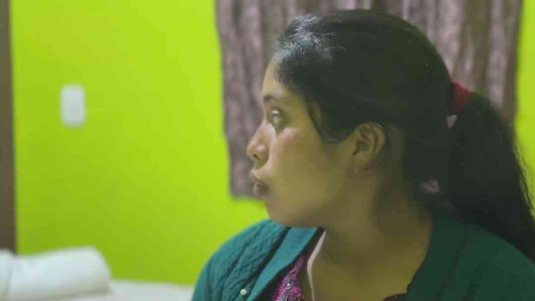 Exclusiva N+ Univision: Mujer embarazada en Dilley acusa que fue engañada por ICE para aceptar su deportación | ViX