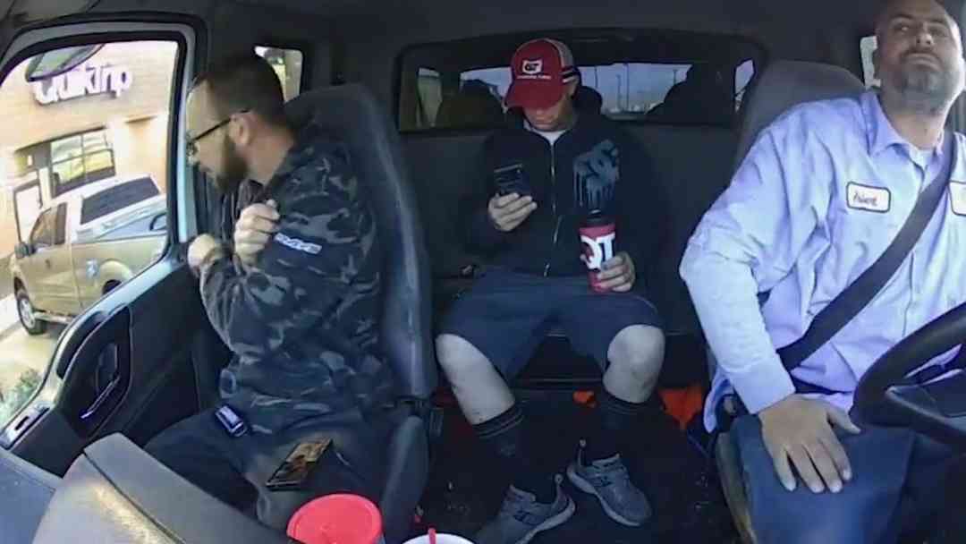 ¿Casualidad o destino? Trabajadores de mudanzas se vuelven héroes al salvar a una niña secuestrada | ViX