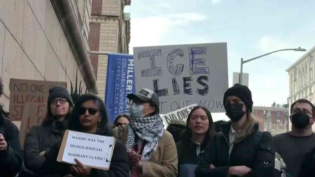 ICE en NY: Liberan a estudiante de Columbia mientras muere refugiado de Myanmar en Buffalo | ViX