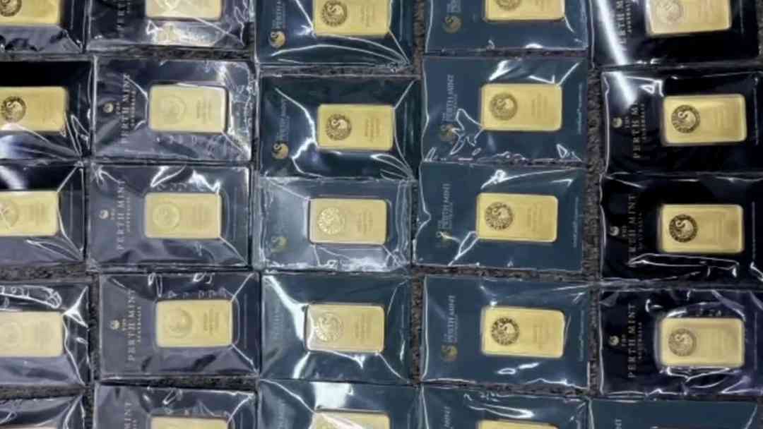 Estafa a adultos mayores | Alertan por sofisticada estafa; piden comprar oro, ante supuesto hackeo | ViX