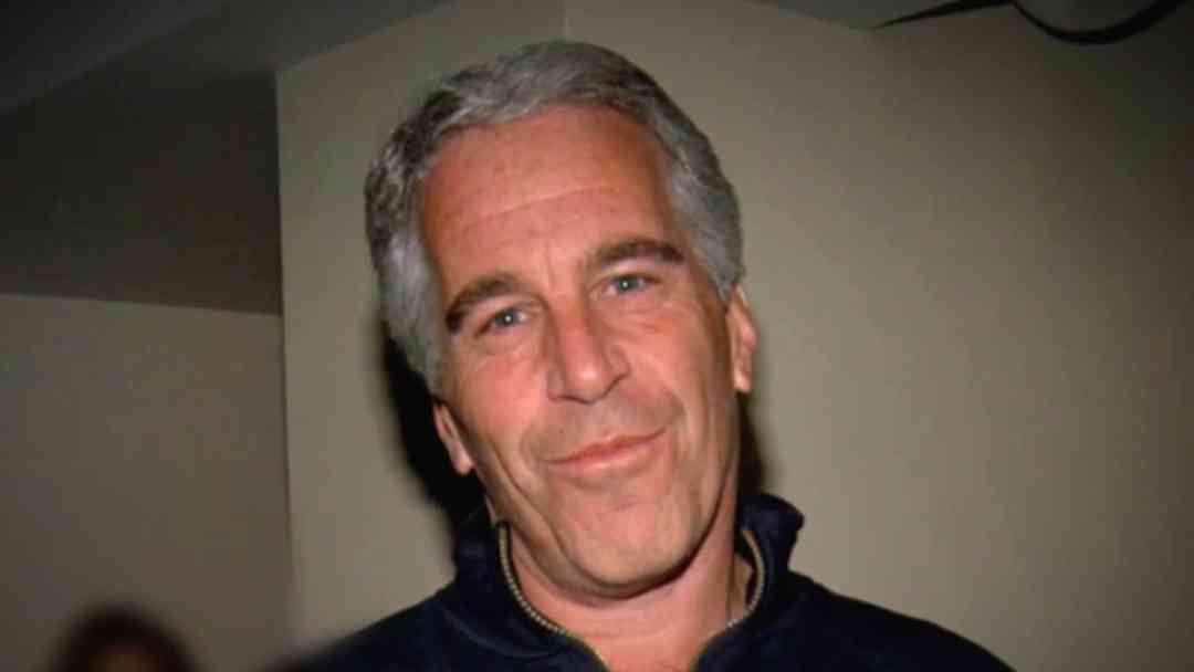 Reino Unido investiga si Jeffrey Epstein utilizó bases militares y aeropuertos para tráfico sexual | ViX