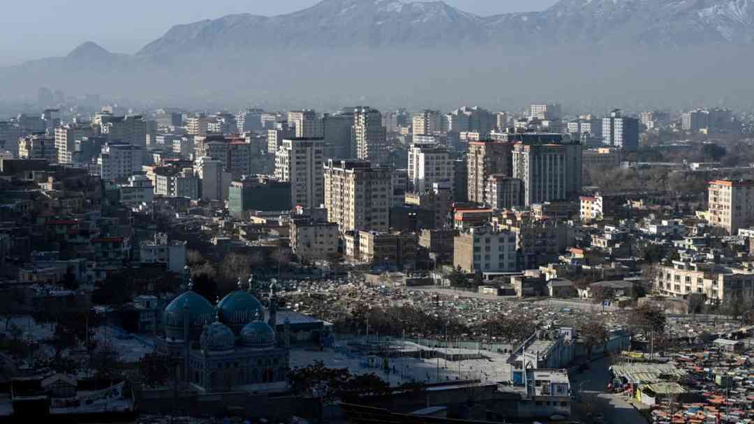 Pakistán bombardea Kabul: Ministro de Defensa declara "guerra abierta" con Afganistán | ViX