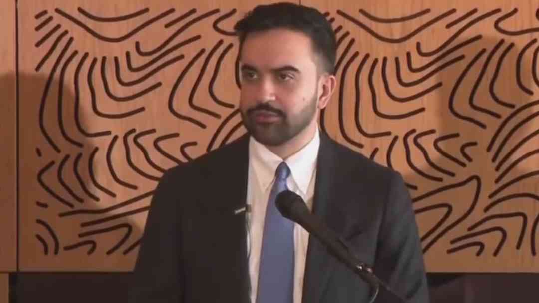 Zohran Mamdani da detalles de su plática con Trump para liberar a universitaria detenida por ICE, ¿cómo reaccionó el mandatario? | ViX