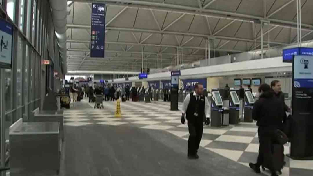 Aumenta la mudanza de estadounidenses al extranjero; ¿cuáles son sus motivos para emigrar? | ViX