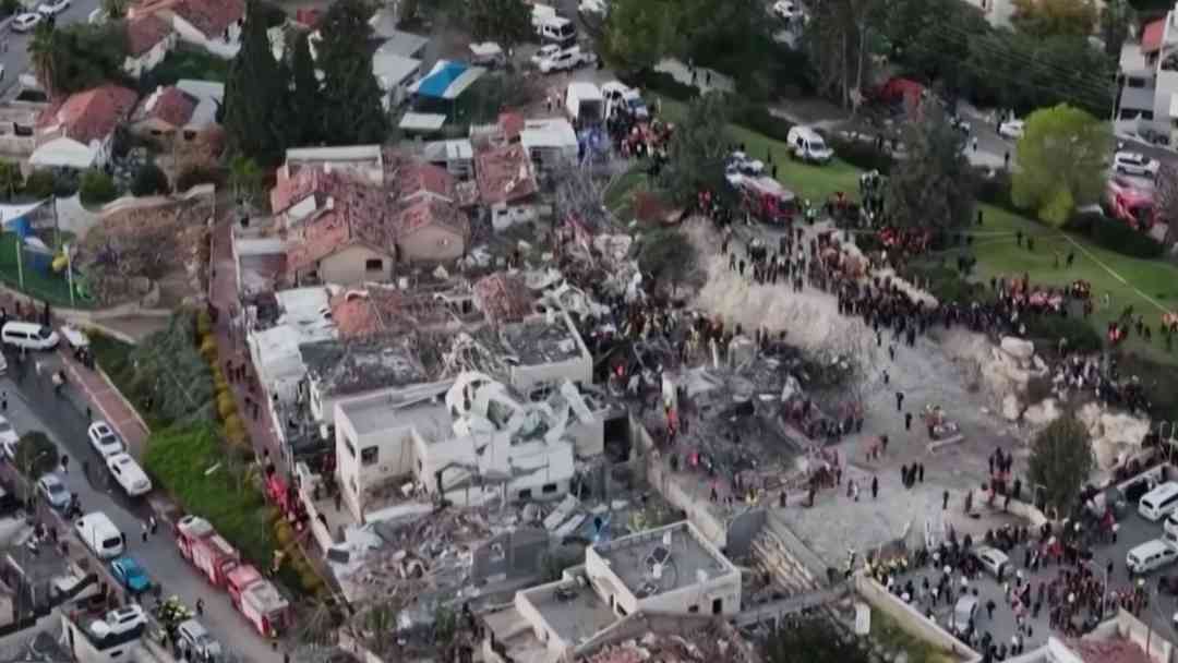 Experto detalla armas usadas por EEUU e Israel en ataques contra Irán | ViX