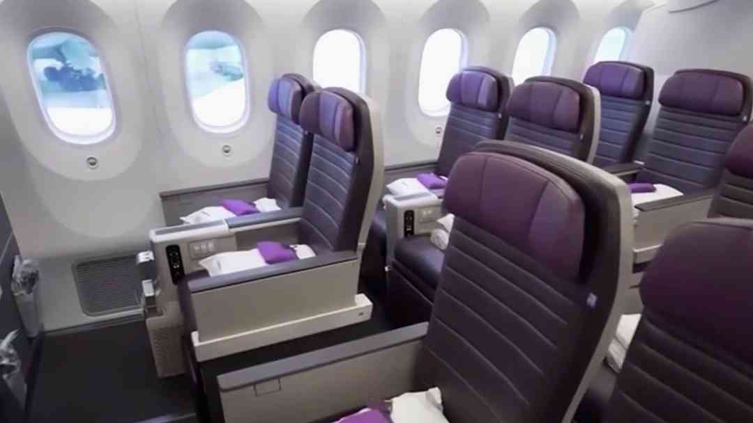 ¿Viajas por United Airlines? Esta es la nueva norma para pasajeros, y podrían vetarte si no la cumples | ViX