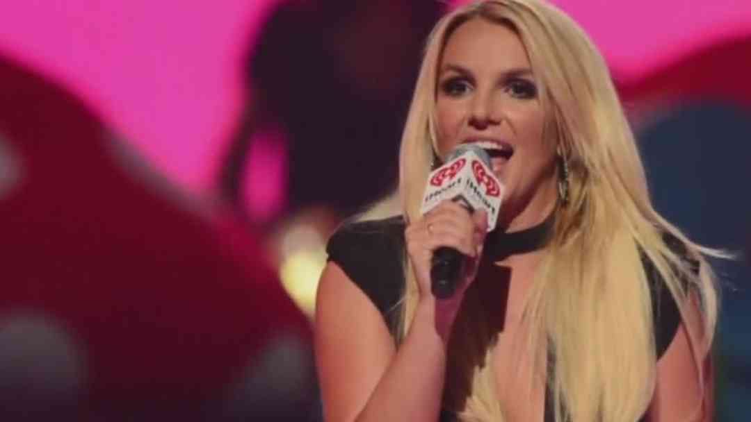 Familiares de Britney Spears planean intervención tras su arresto y el fin de la tutela judicial | ViX