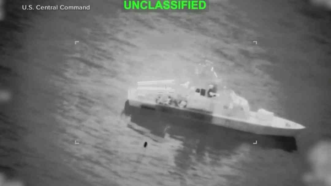 Medio Oriente: Estados Unidos destruye 16 embarcaciones de la marina iraní para liberar el Estrecho de Ormuz | ViX