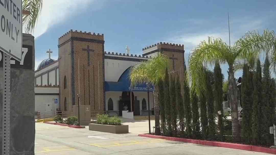 El Papa León XIV acepta la renuncia del obispo Emmanuel Chale tras cargos por malversación | ViX