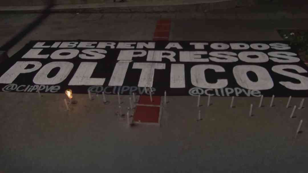 Presos políticos Venezuela | Denuncian falta de debido proceso y nuevas causas penales: Entrevista | ViX