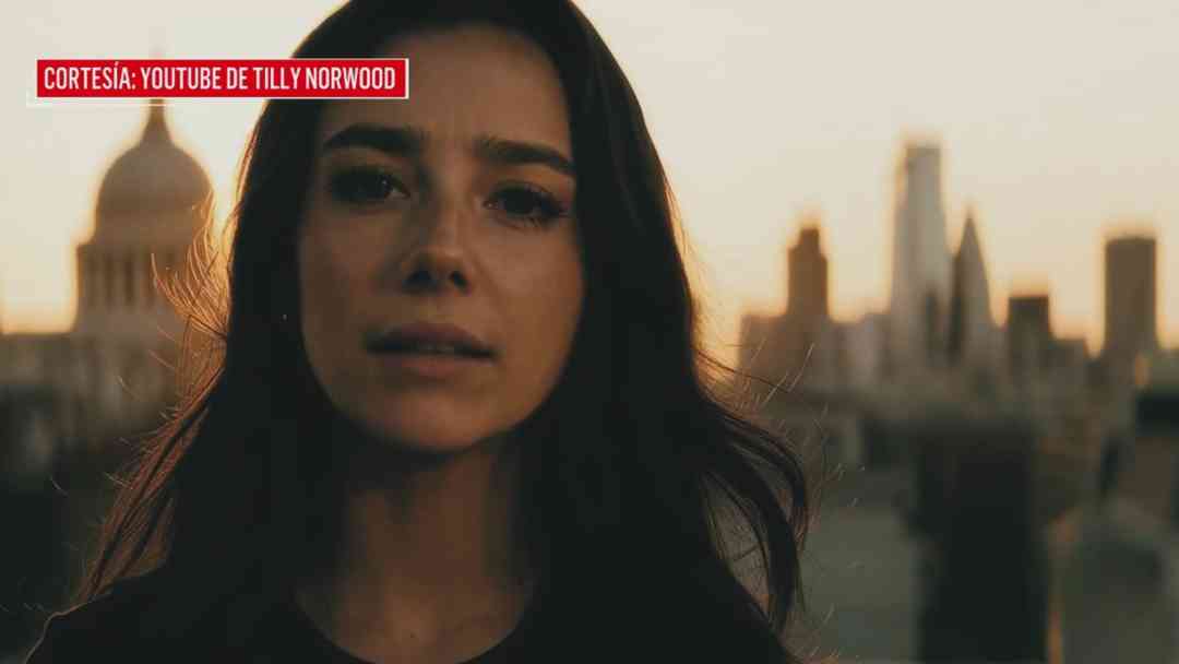 La artista virtual Tilly Norwood lanza su primer video y defiende el uso de la inteligencia artificial | ViX