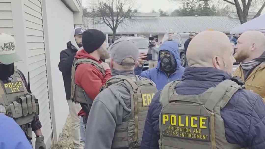 Violento operativo de ICE en Vermont termina en enfrentamientos y uso de gas lacrimógeno | ViX