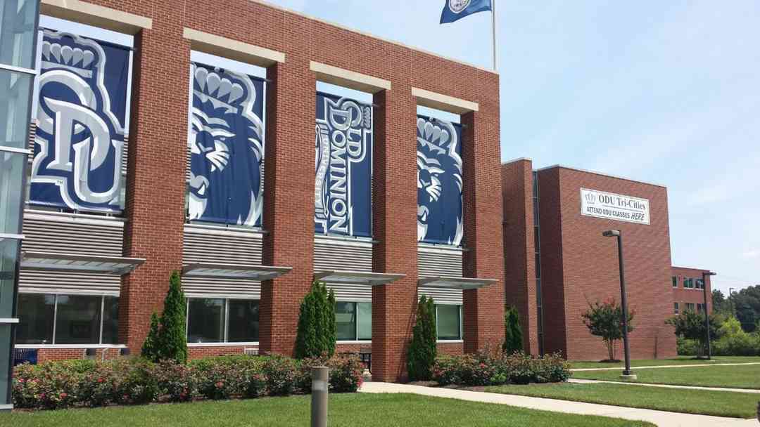 Tiroteo en la Universidad Old Dominion deja dos estudiantes heridos y al sospechoso muerto | ViX