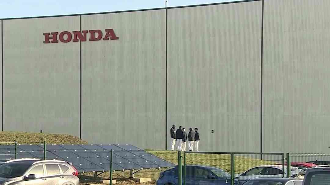 En 1 minuto Noticias de Negocios en N+ Univision: ¿Honda sufre con mercado de vehículos eléctricos? | ViX