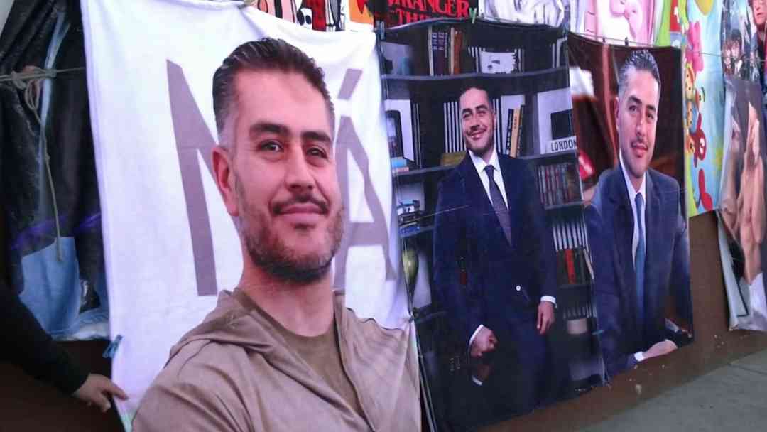 Harfuchmanía: Cobijas del secretario de Seguridad en México se venden “como pan caliente” | ViX