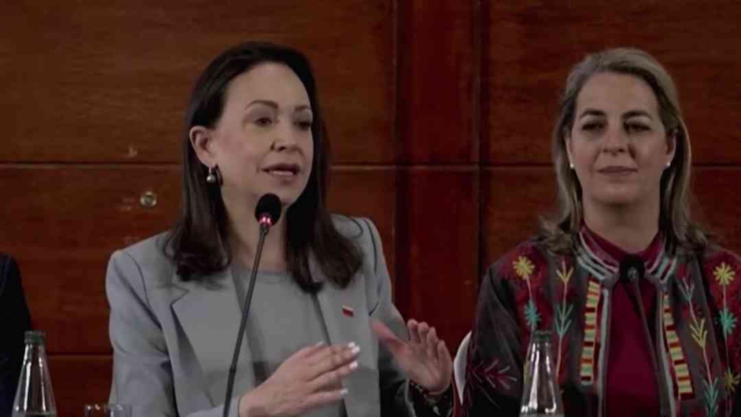 María Corina Machado acusa a Delcy Rodríguez de vínculos con Hezbolá | ViX