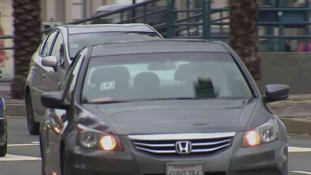 Alertan por robo de identidad para crear cuentas falsas de conductores en Uber | ViX