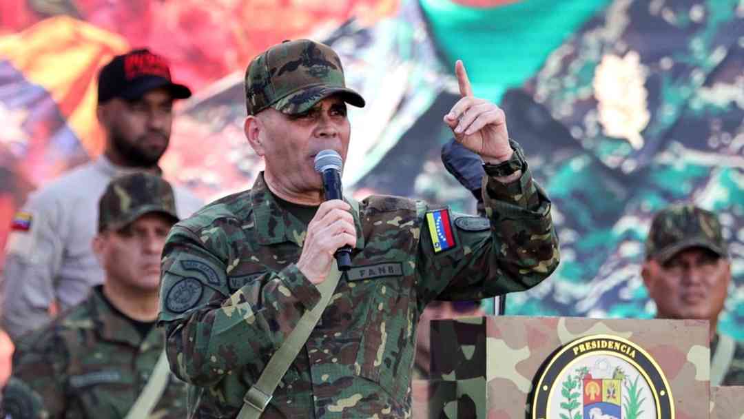 Delcy Rodríguez oficializa la salida de Padrino López al frente del Ministerio de Defensa en Venezuela | ViX
