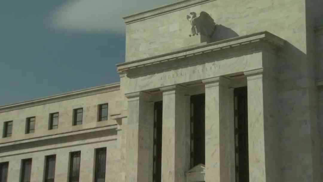 Reserva Federal mantiene tasas de interés ante incertidumbre por guerra en Medio Oriente | ViX