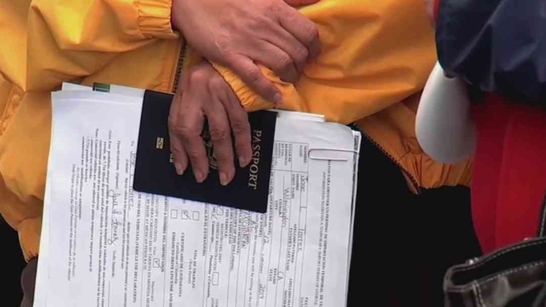 Inmigración tus derechos | Definen si migrantes pueden solicitar asilo antes de tocar suelo de EEUU | ViX