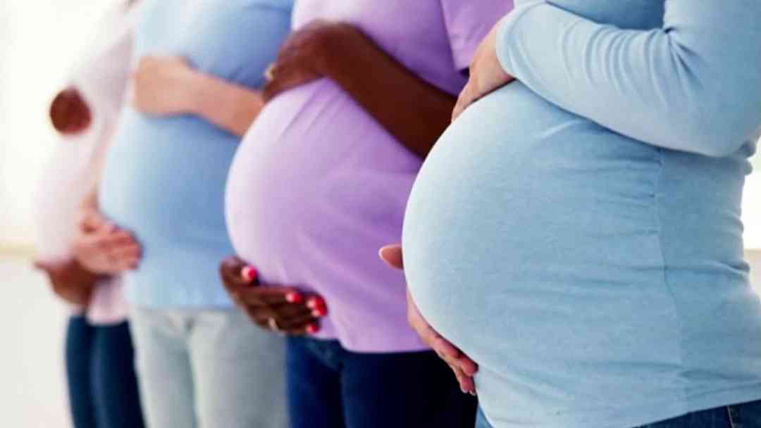 El cerebro de mamá encoge su materia gris para potenciar la empatía y el cuidado del bebé | ViX