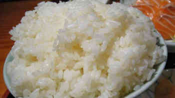 Conocida marca de arroz frito es retirada del mercado por una posible contaminación con vidrio