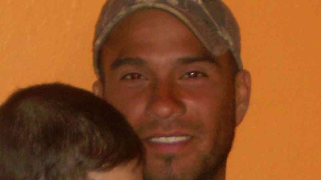 "Él tenía mucho miedo a ir ese día": El caso de Guillermo Ruiz, detenido por ICE pese a orden judicial | ViX